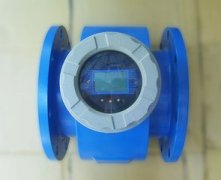 潛水型電磁流量計的特點(diǎn)及工作原理